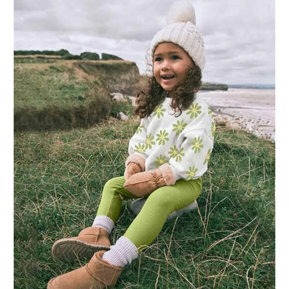 Olivia Daisy Toddler  Sweatshirt and pants Set  Sizes 3T,4T,5T Delias's Kids - Picture 1 of 5